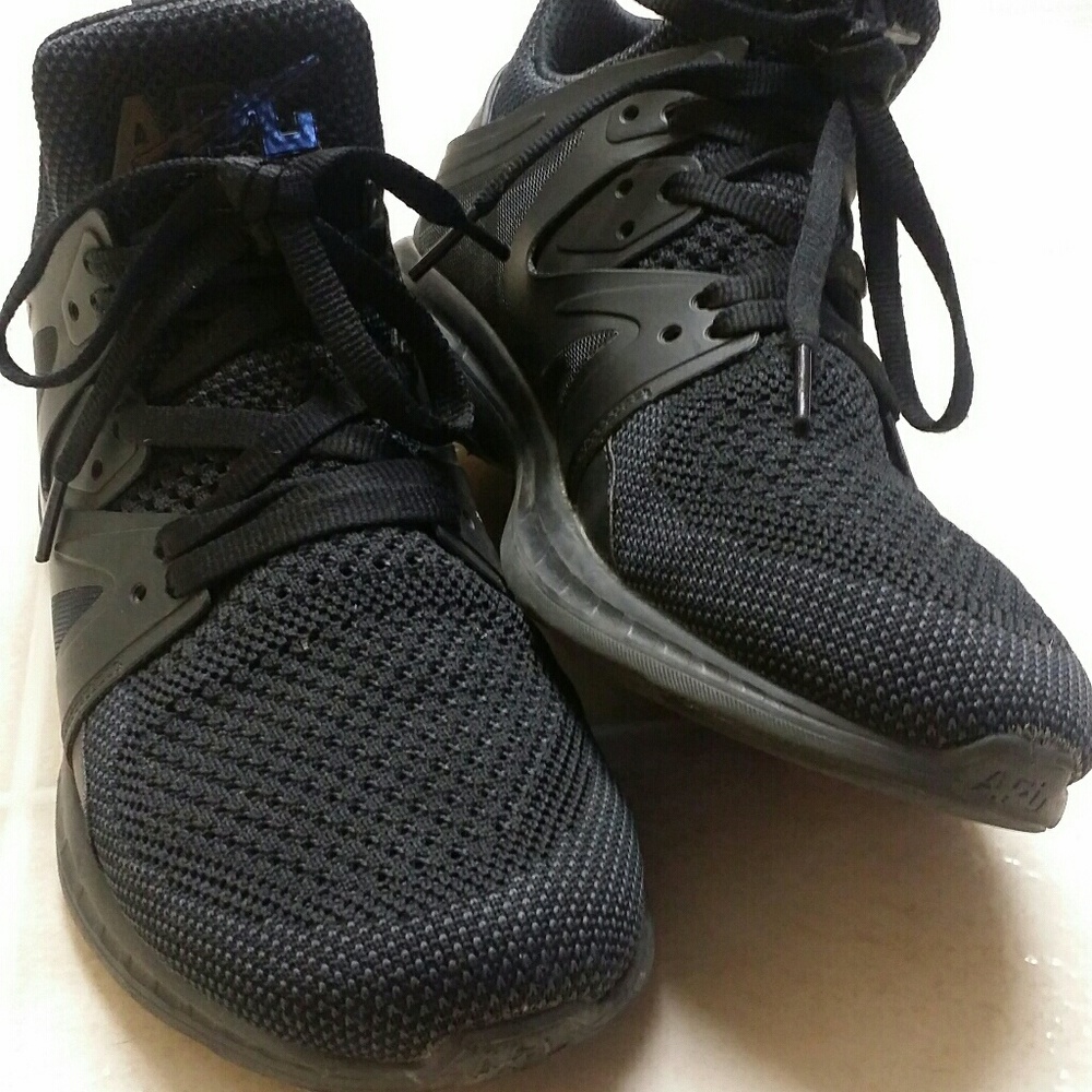 APL ascend athletic shoes